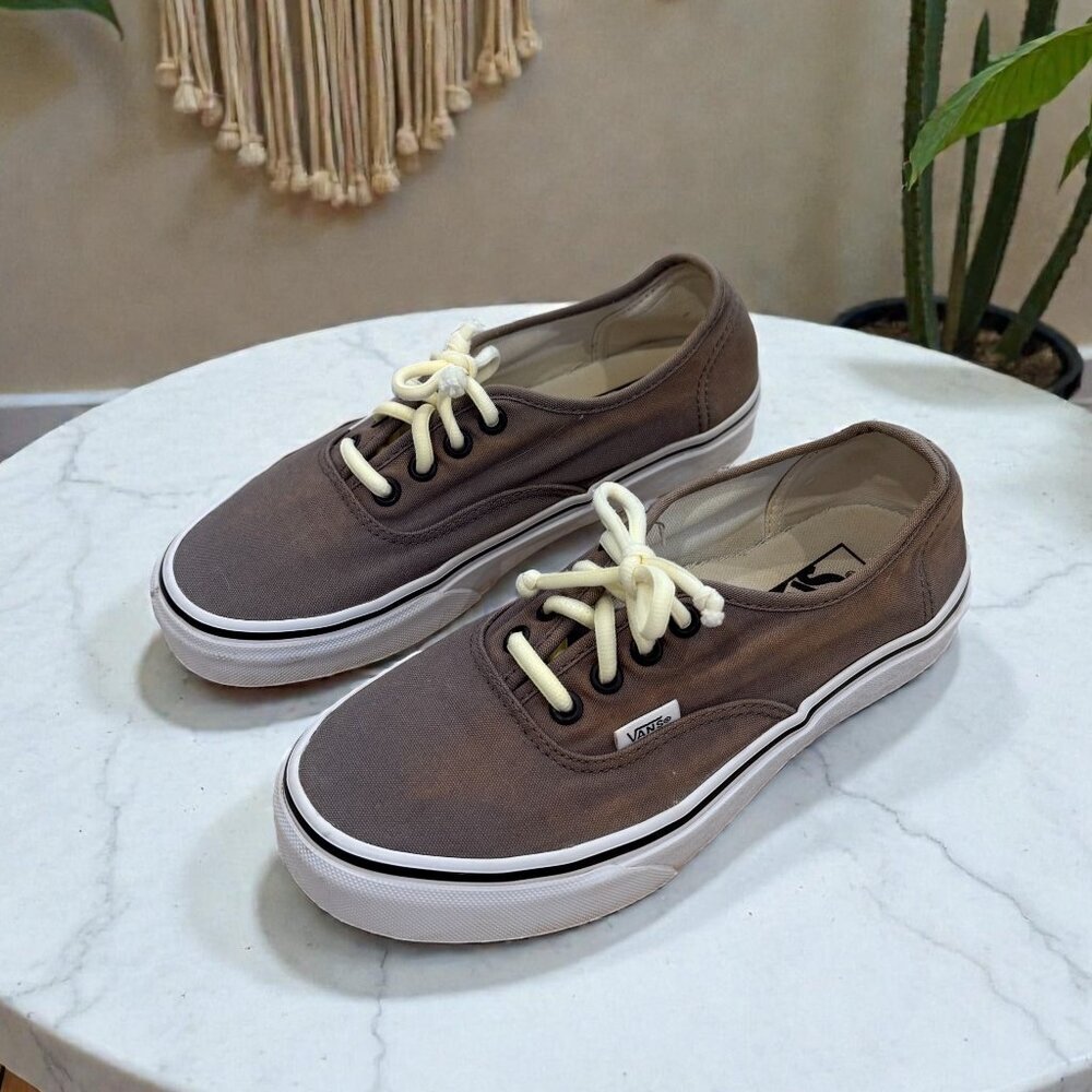 Vans Women's Size 6.5 Lace Up Canvas Sneakers Gray - Picture 2 of 11